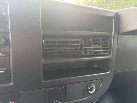 2019 GMC Savana 2500