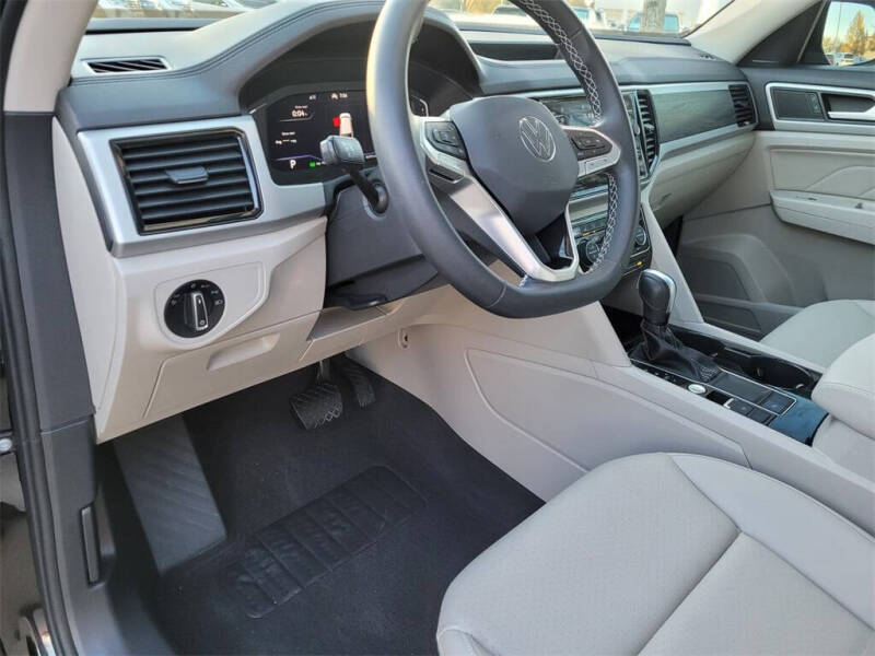 2023 Volkswagen Atlas V6 SE