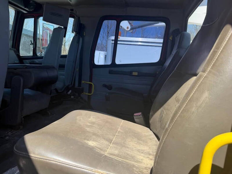 1999 Freightliner FL60