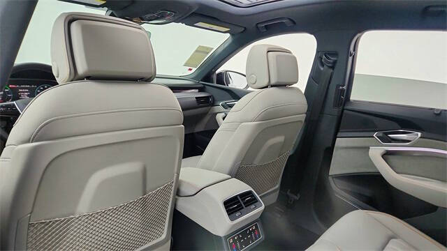 2024 Audi Q8 e-tron quattro Prestige