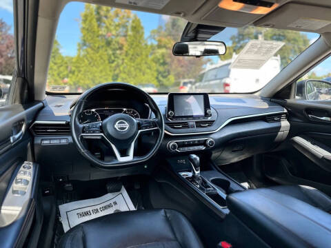 2021 Nissan Altima 2.5 SR