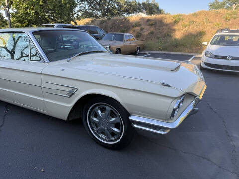 1965 Ford Thunderbird
