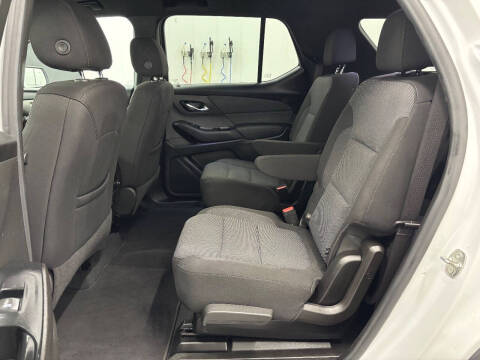 2022 Chevrolet Traverse LT Cloth