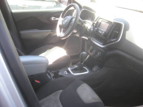 2014 Jeep Cherokee Sport