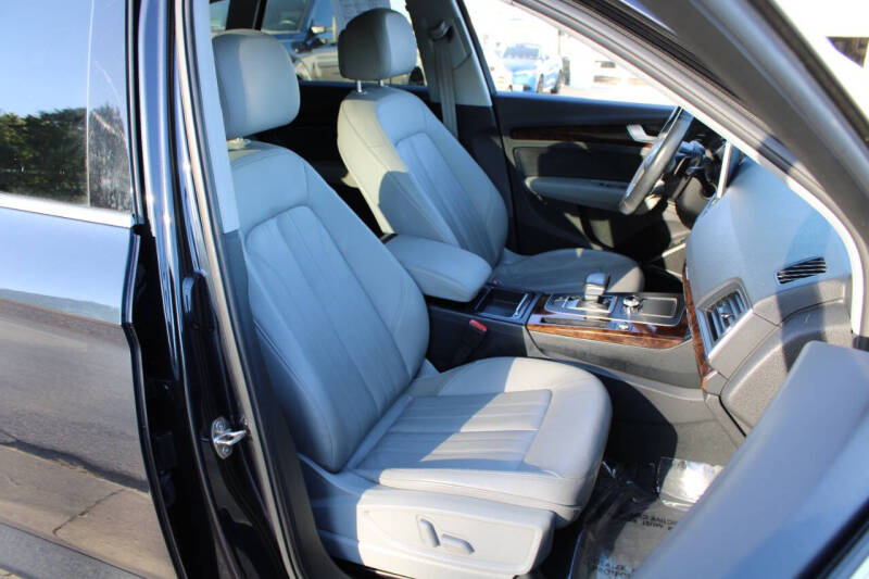 2018 Audi Q5 2.0T quattro Premium Plus