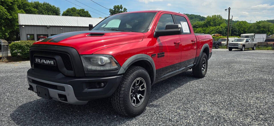 2016 RAM 1500 Rebel 4x4 Crew Cab 5'7's photo