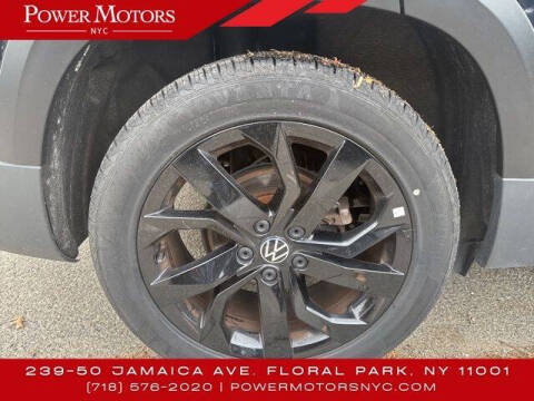 2023 Volkswagen Taos SE 4Motion