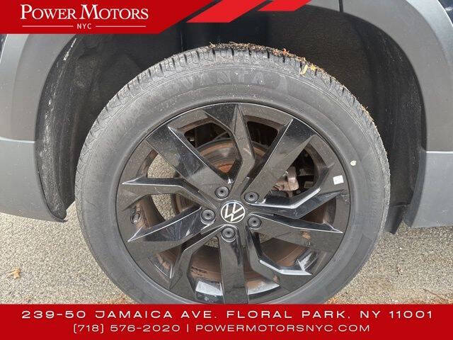 2023 Volkswagen Taos SE 4Motion