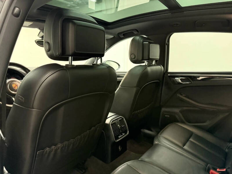 2018 Porsche Macan S