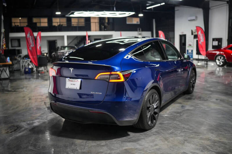 2024 Tesla Model Y Performance