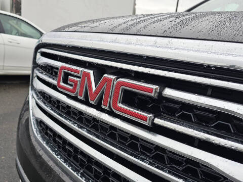 2017 GMC Acadia SLE-2