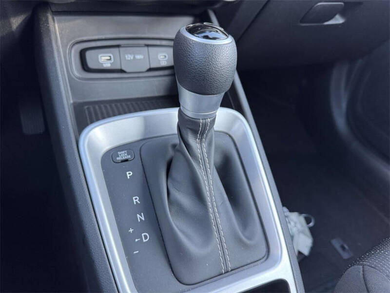 2023 Hyundai Venue SE