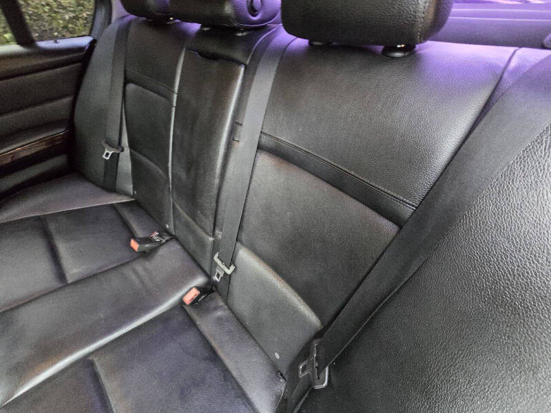 2011 BMW 3 Series 328i