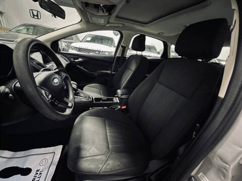 2017 Ford Focus Titanium
