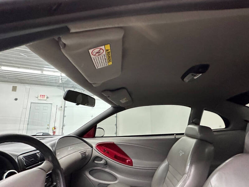 2000 Ford Mustang GT