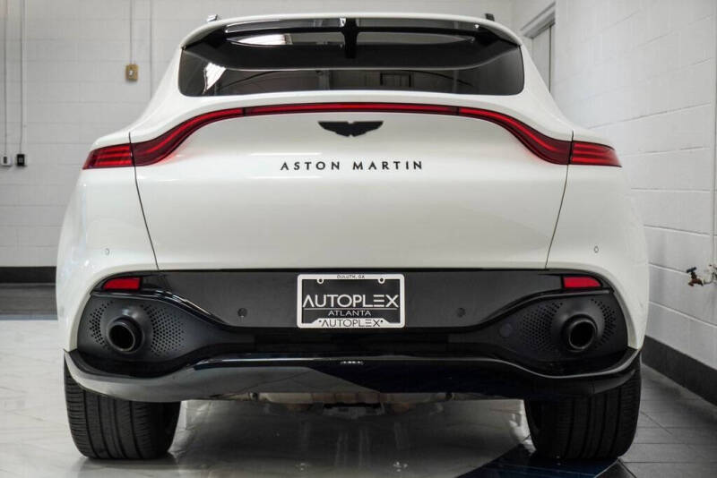 2021 Aston Martin DBX