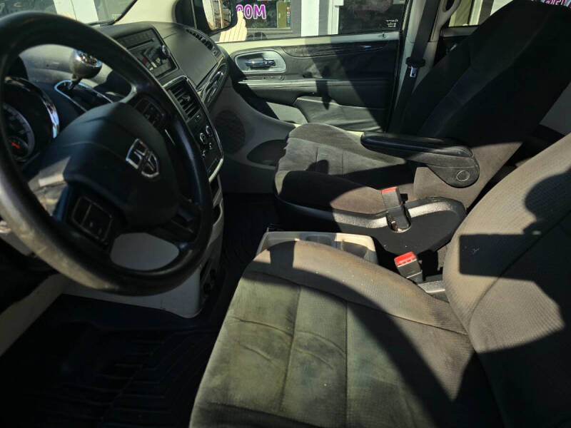 2015 Dodge Grand Caravan SE