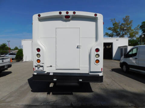 2014 Freightliner S2 Chassis