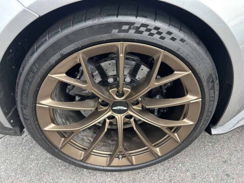 2025 Aston Martin Vantage