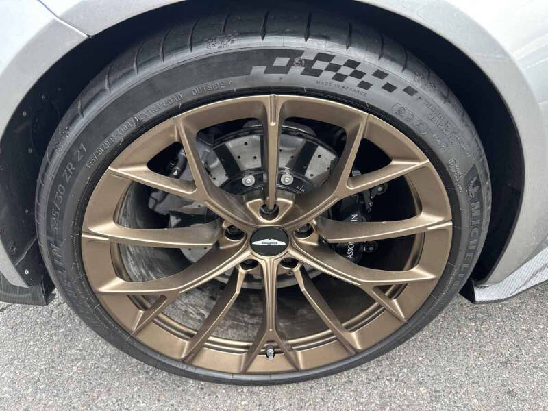 2025 Aston Martin Vantage