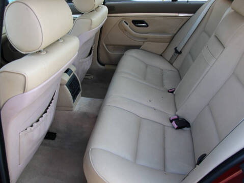 2001 BMW 5 Series 525i