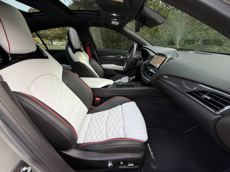 2024 Cadillac CT5-V Blackwing