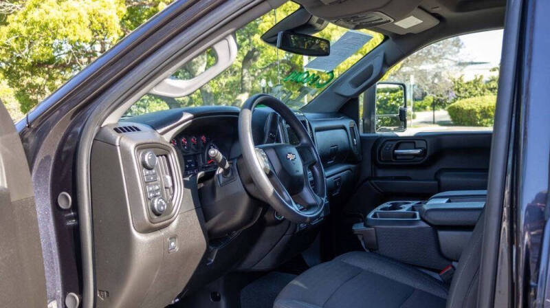 2024 Chevrolet Silverado 2500HD Custom