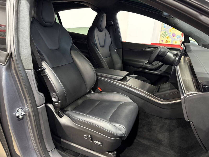 2022 Tesla Model X Plaid
