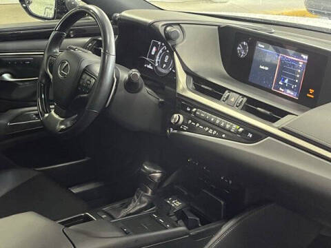 2021 Lexus ES 350