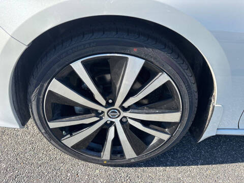 2022 Nissan Altima 2.0 SR