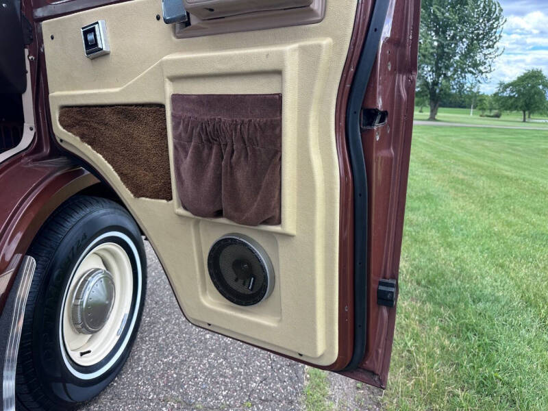 1984 Dodge Ram Van