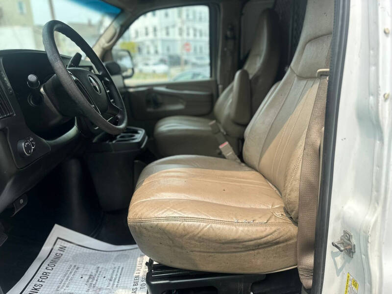 2015 GMC Savana 2500