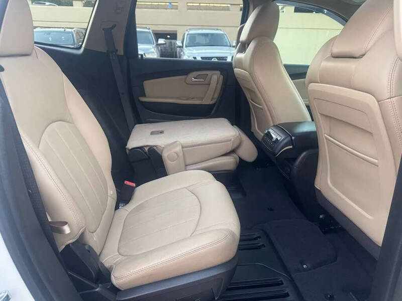 2011 Chevrolet Traverse LTZ