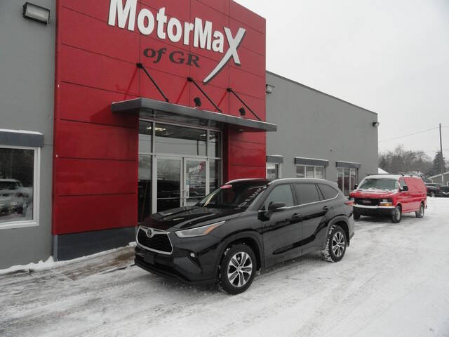 2021 Toyota Highlander for sale at MotorMax of GR in Grandville MI