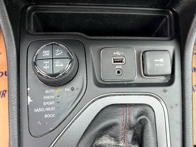 2020 Jeep Cherokee Trailhawk