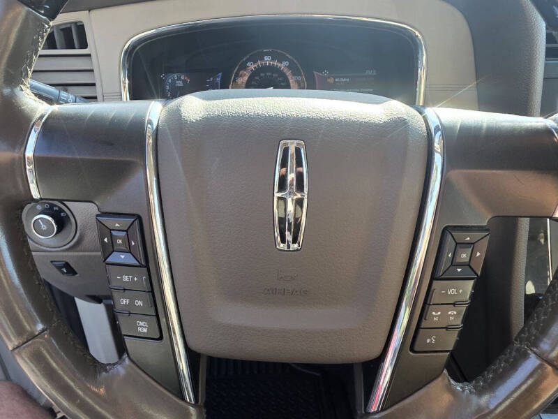 2017 Lincoln Navigator L Select