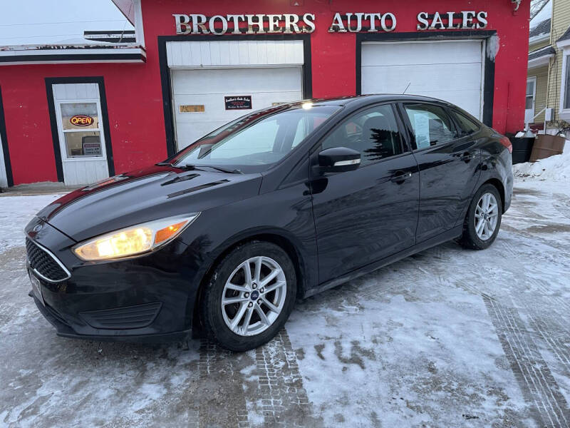 2015 Ford Focus SE's photo