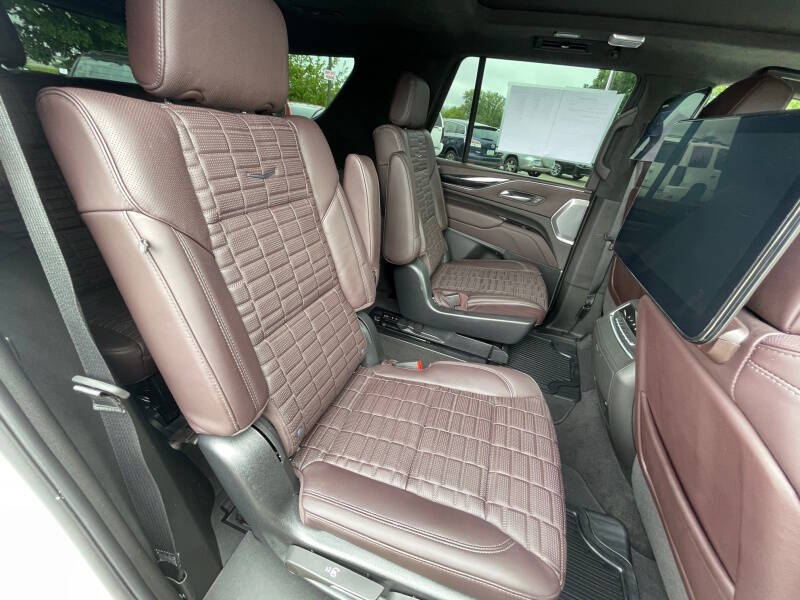 2023 Cadillac Escalade Sport Platinum