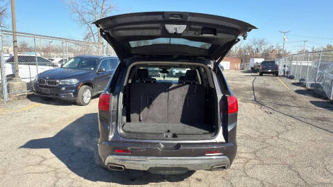 2017 GMC Acadia Denali