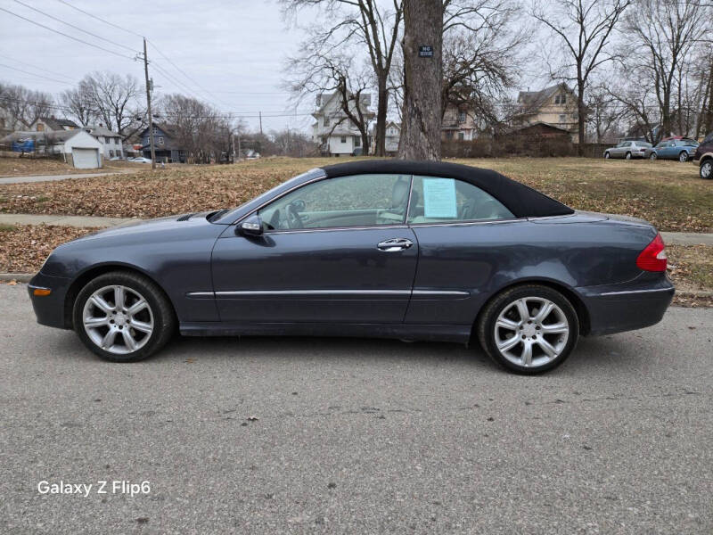 2008 Mercedes-Benz CLK for sale at ROAD STAR MOTORS in Independence MO