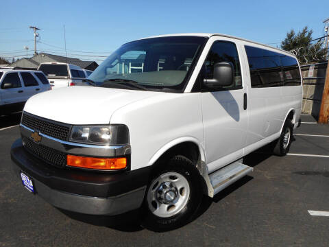 2017 Chevrolet Express LT 3500