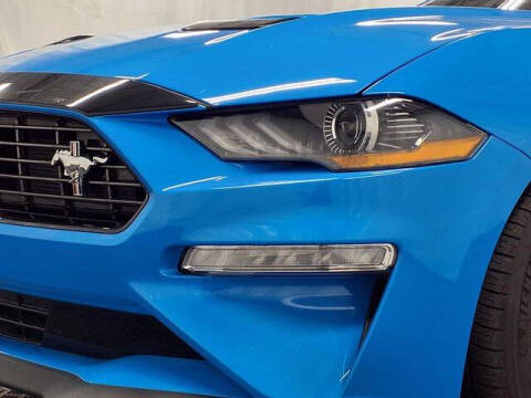 2022 Ford Mustang EcoBoost
