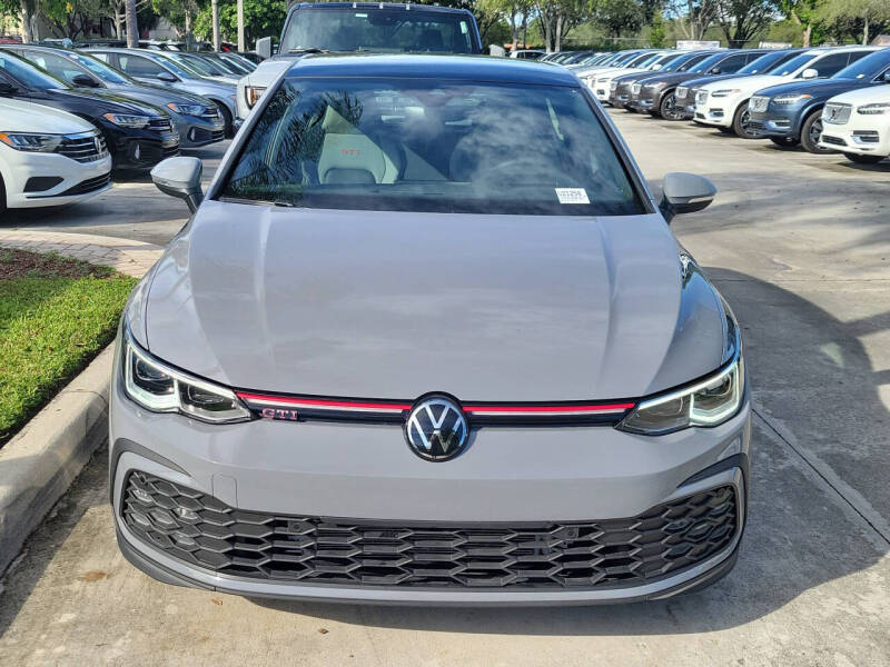 2024 Volkswagen Golf GTI Autobahn