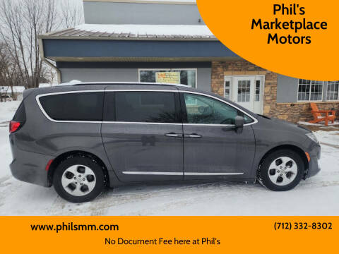 2017 Chrysler Pacifica Touring-L Plus