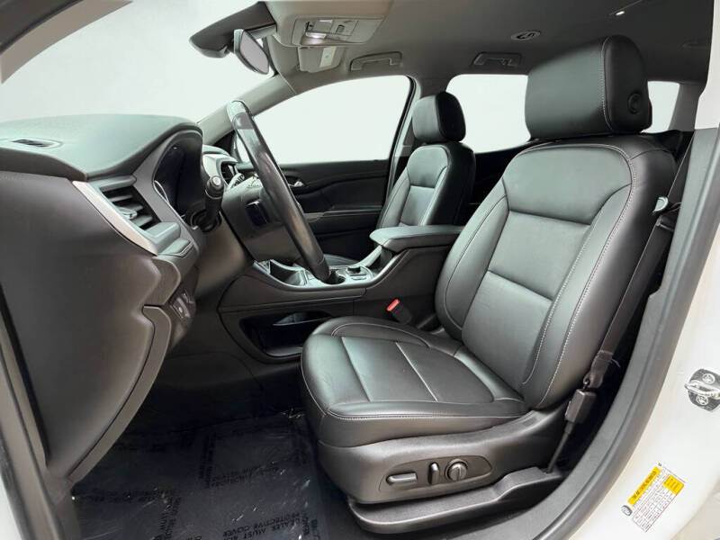 2021 GMC Acadia SLT