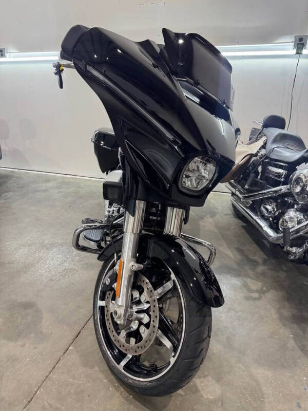 2024 Harley-Davidson Street Glide