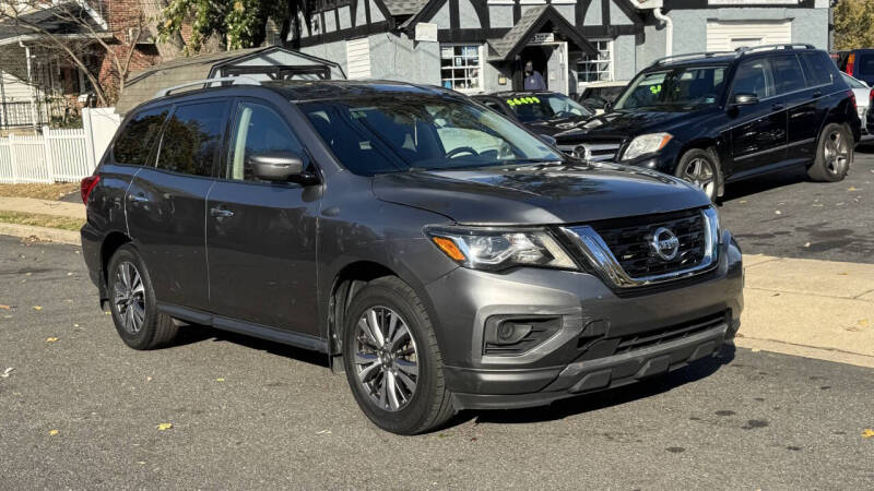 2019 Nissan Pathfinder S