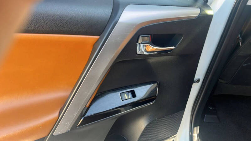 2017 Toyota RAV4 Limited