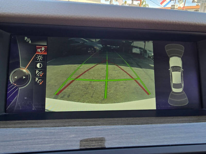 2014 BMW 5 Series 528i