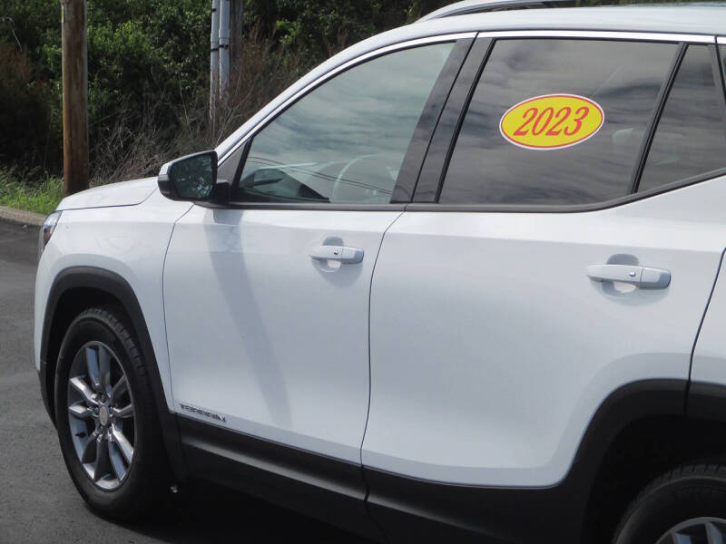 2023 GMC Terrain SLT